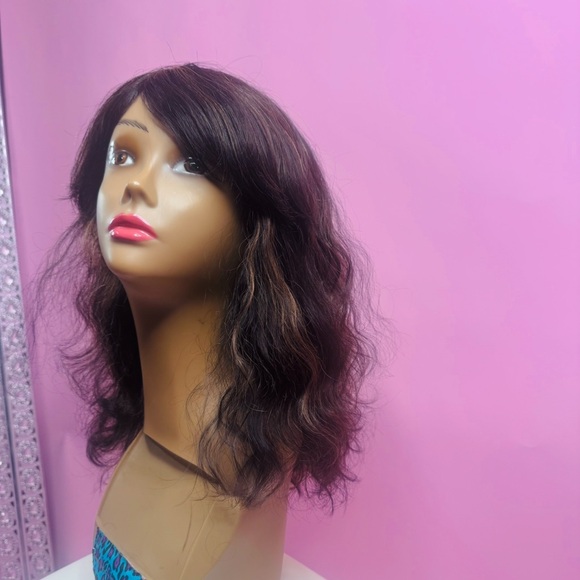 Elegant Wavy Human Hair Wig With Brown Highlights